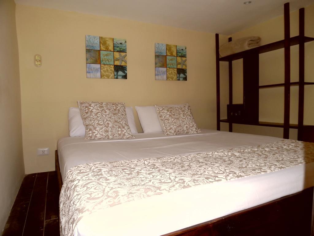 La Palapa Guest House Tamarindo Bilik gambar